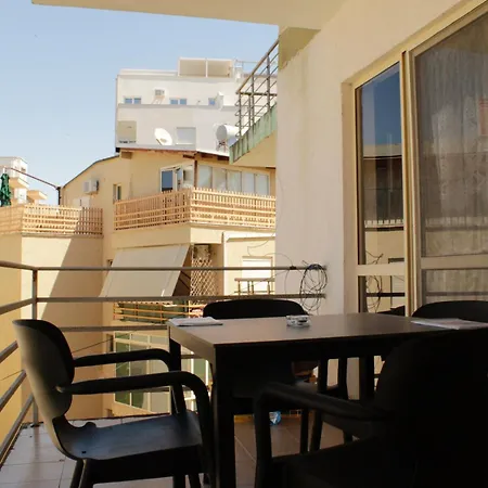 House, Qerret Appartement *