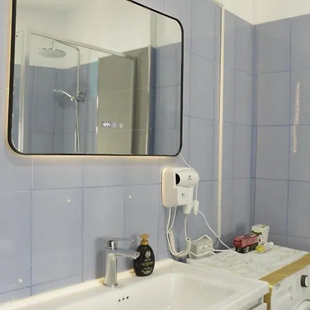 House, Qerret Appartement *